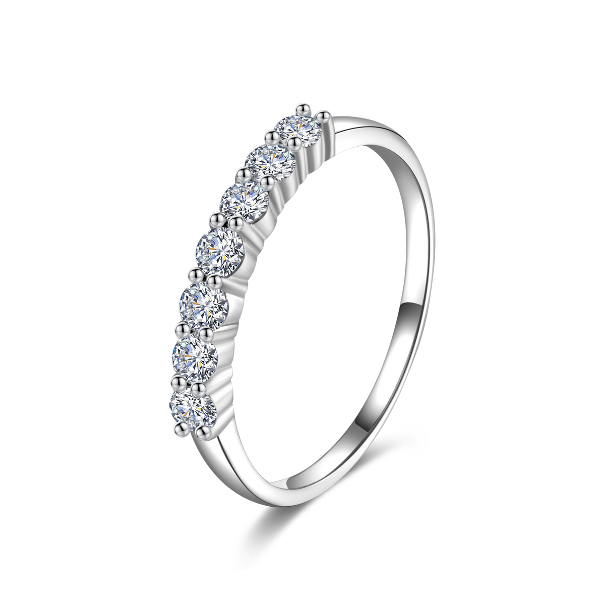 7 Stone Round Cut Lab Grown Diamond Ring in 18k Gold( 0.3 Ct Tw)