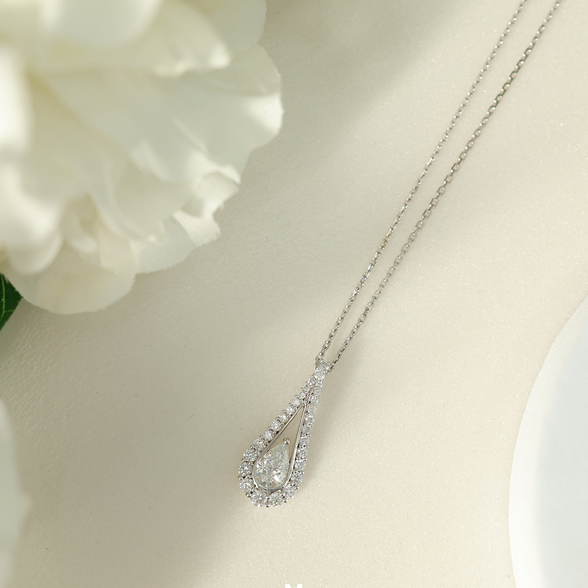 1 Carat Total Weight Pear Cut Lab Grown Diamond Tear Drop Pendant (Chain Exclude)-Light Mark