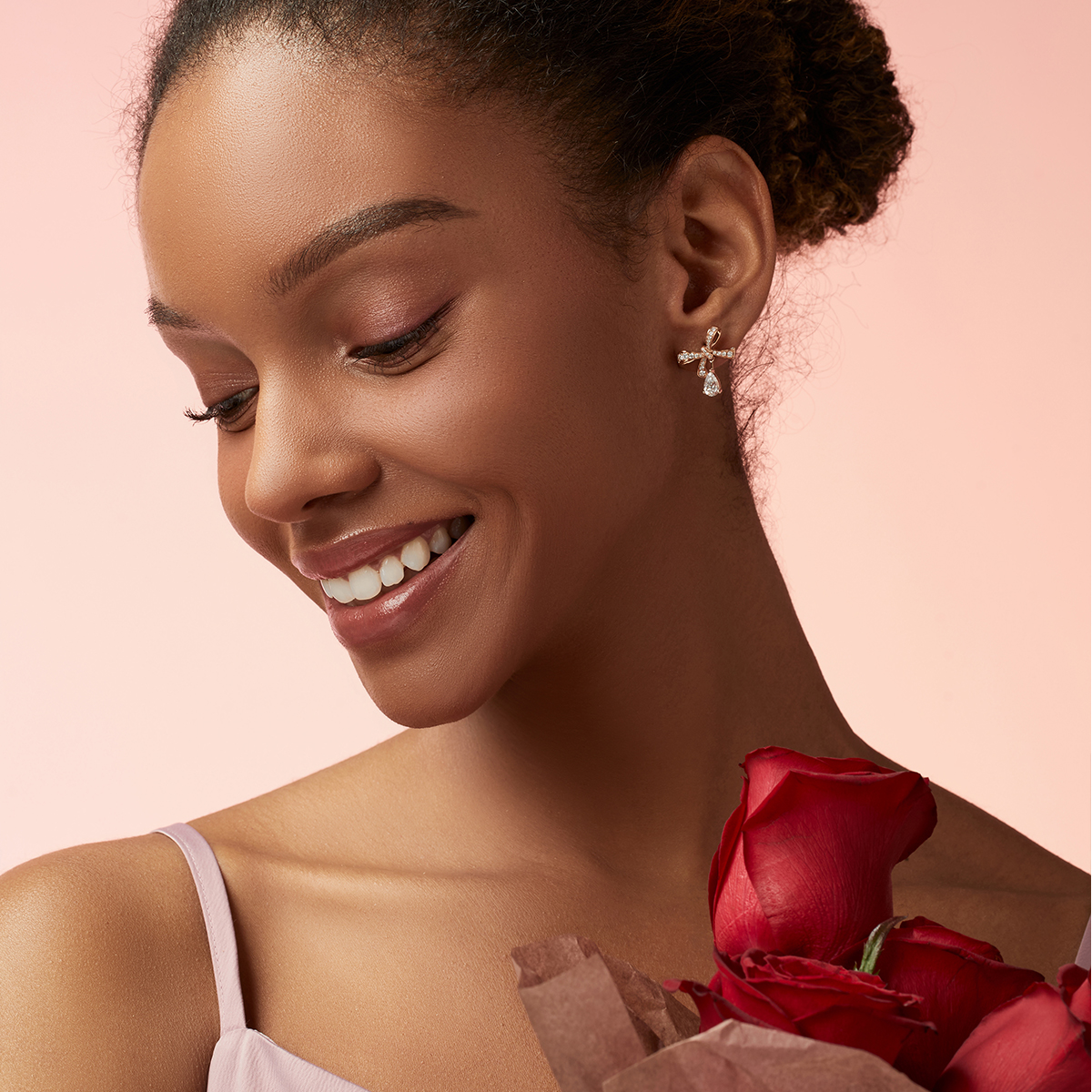 1.2 Carat Total Elegant Diamond Ribbon Bow with Pear Cut Drop Diamond Stud Earring in 18k Rose Gold 