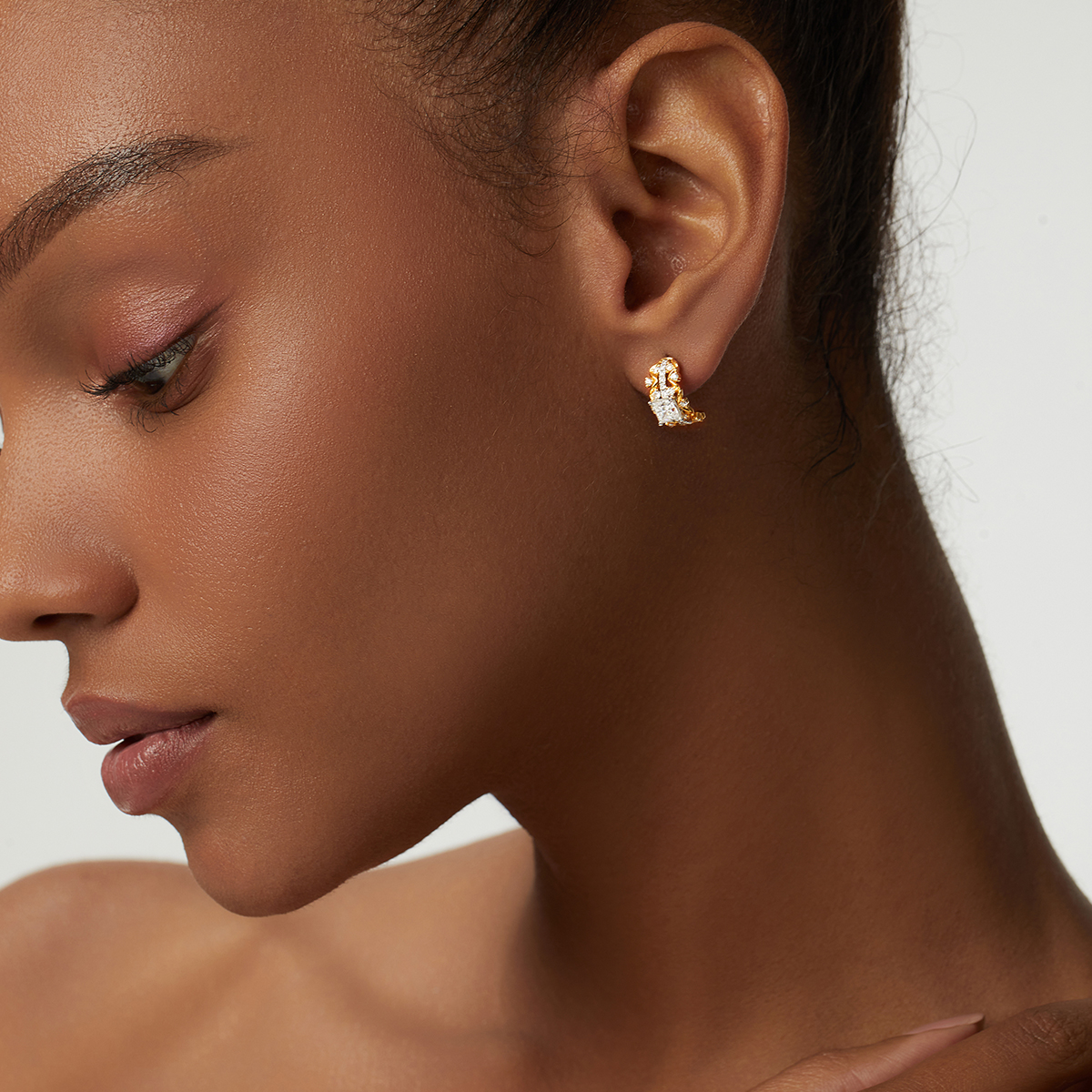 1.4 Total Carat Winding Ivy Princess Cut Lab Grown Diamond Two Tone Stud Earrings in 18k Yellow Gold