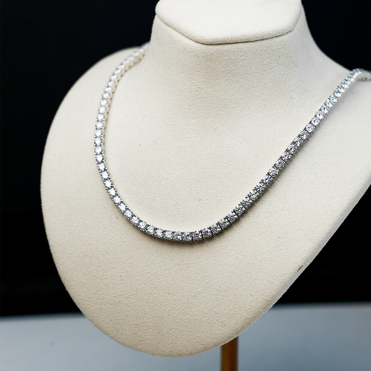 11 Carat Total Weight Lab Grown Diamond Classic Round Cut Diamond Tennis Necklace in 18k White Gold