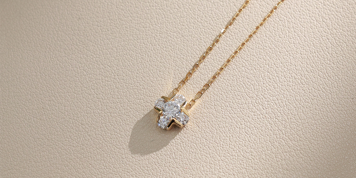 Welcome to a world where leisure meets luxury, and everyday escapades are infused with the timeless beauty of diamonds. Join me on a sparkling journey as we explore the art of adding a touch of radiance to our daily lives. From morning routines to outdoor