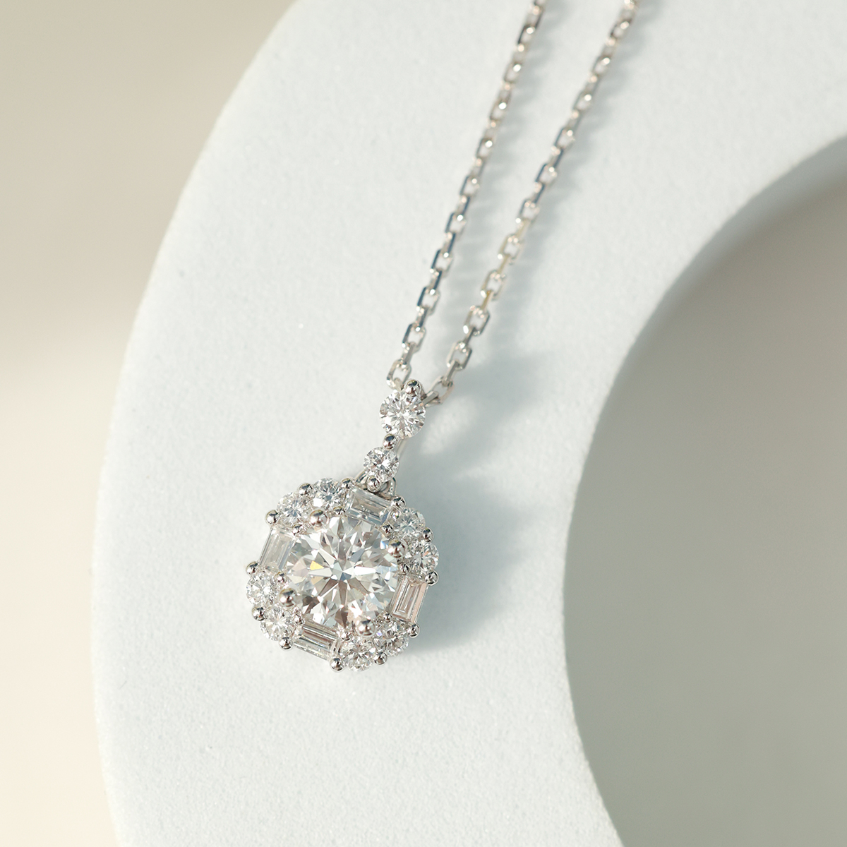 1 Carat Total Weight Cluster Halo Round Cut Geometric Shape Pendant Chain Necklace in 18k White Gold