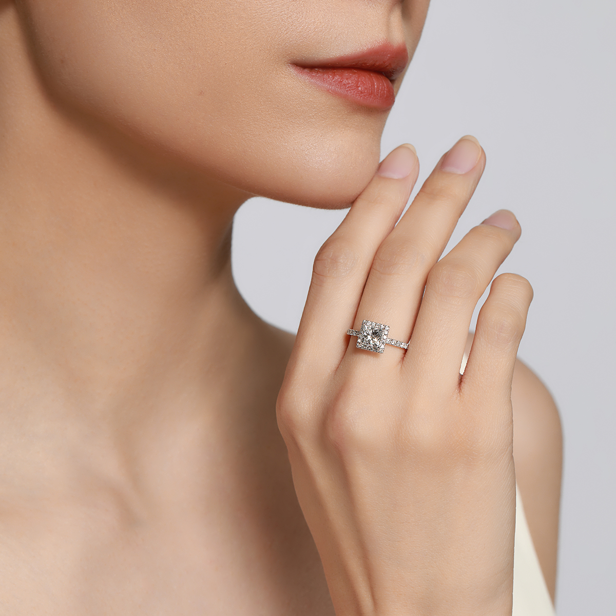 1 Carat Center Srone Halo Princess Cut Lab Grown Diamond Engagement Ring (1.4 Ct Tw)-Light Mark