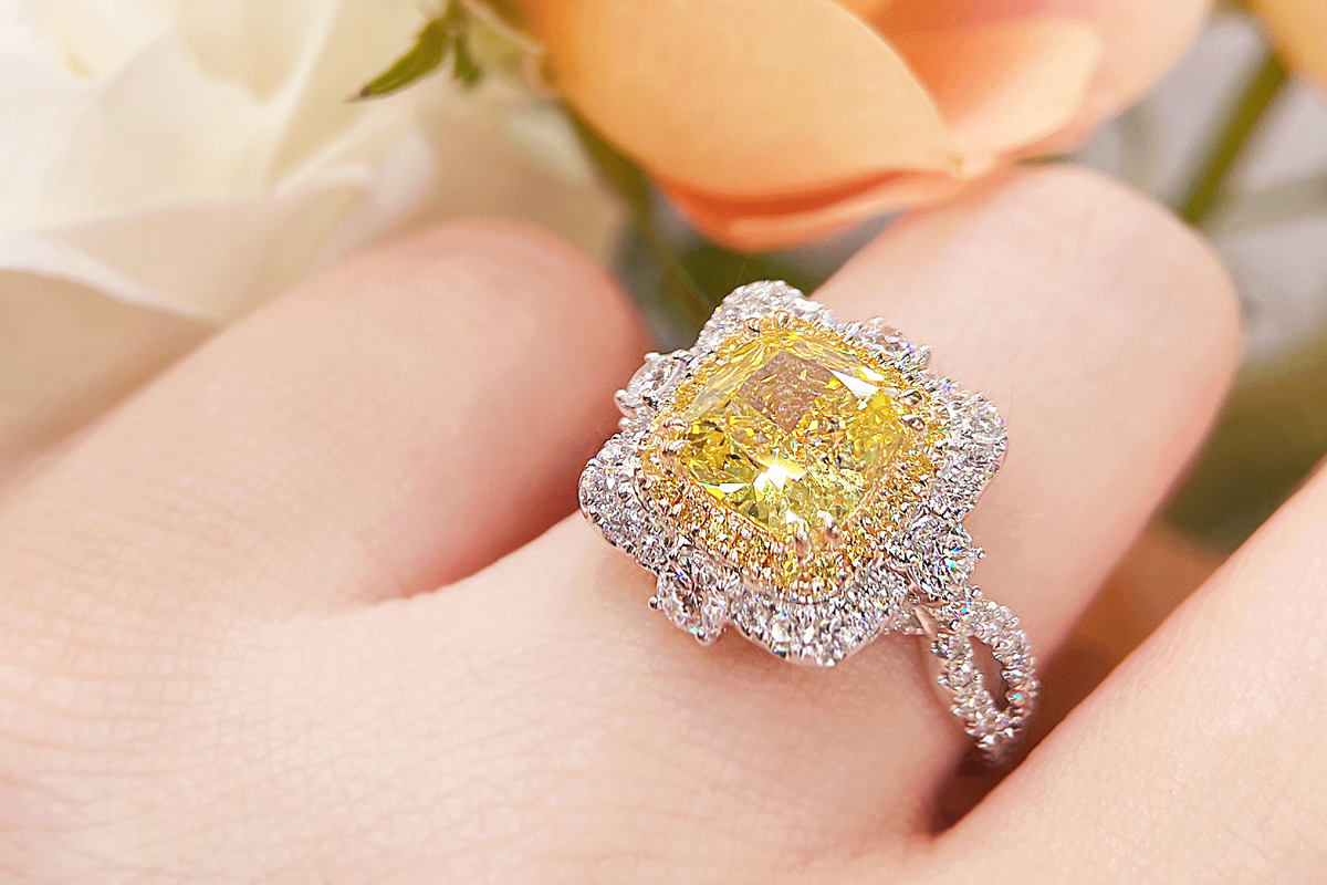 Ultimate Guide to Upgrading Your Engagement Ring