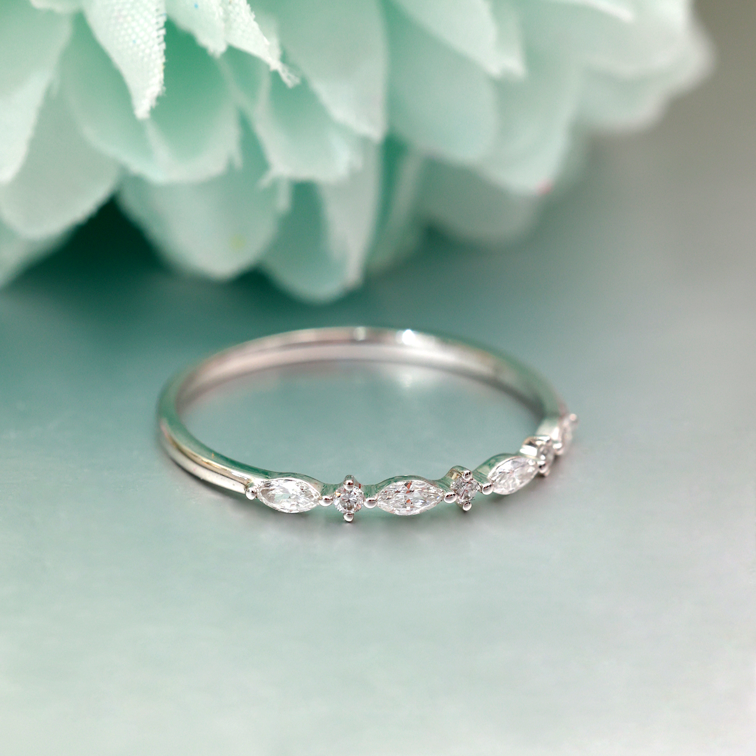 Retro 7 Stone Marquise and Round Cut Bezel Set Lab Grown Diamond Ring in 18k Gold (0.16 Ct Tw)