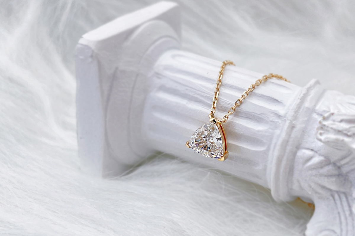 How to Make a Statement with Sparkling Diamond Jewelry for Teens