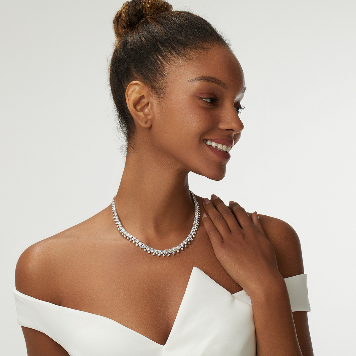 34 Carat Total Weight Graduated Round Cut Lab Grown Diamond Riviera Necklace in 18k White Gold