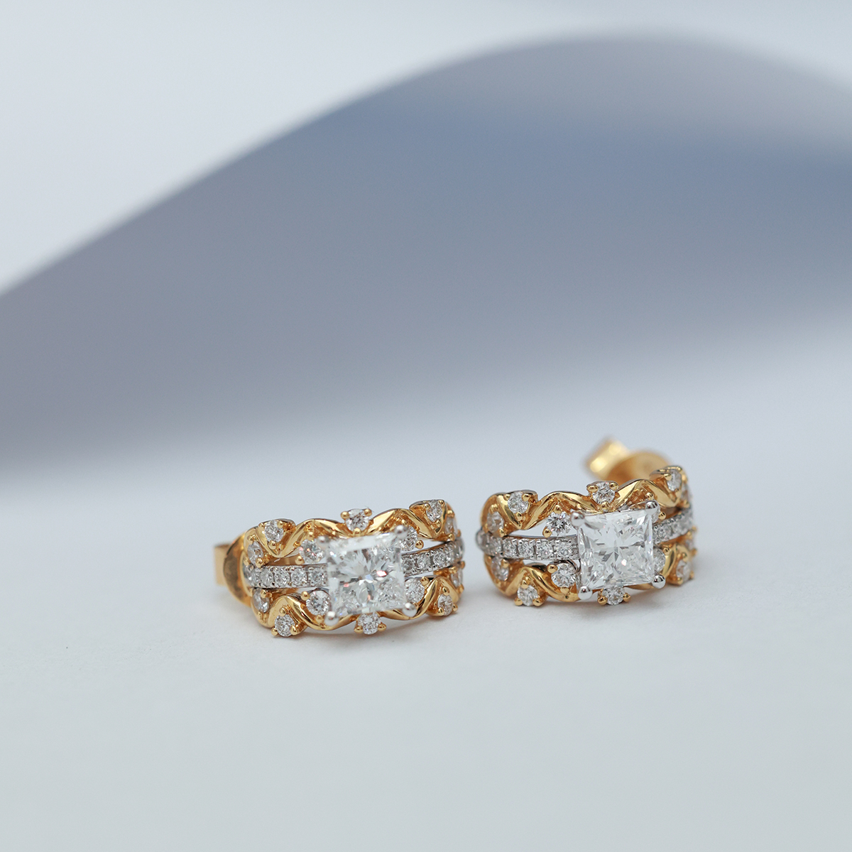 1.4 Total Carat Winding Ivy Princess Cut Lab Grown Diamond Two Tone Stud Earrings in 18k Yellow Gold