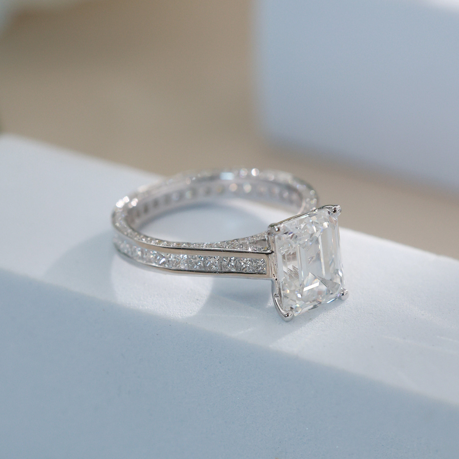 IGI Certificated 3 Ct. Oval Cut Three Stone Lab Grown Diamond Engagement Ring (4.9 Ct. tw.)
