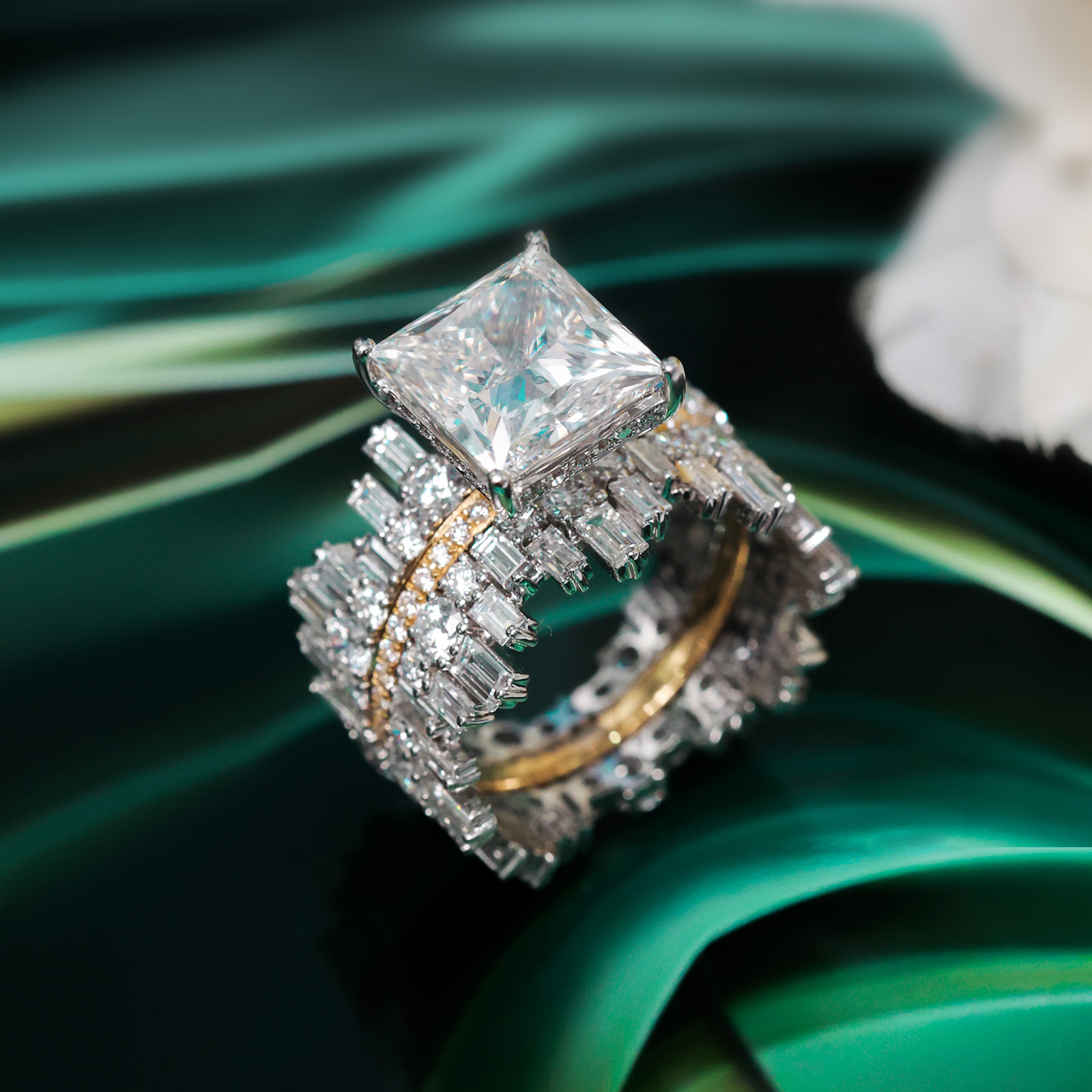 4 Carat Center Stone High Luxury Princess Cut Lab Grown Diamond Modern Engagement Ring (8.5 Ct Tw)-Light Mark