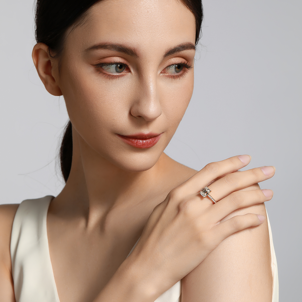 Are Lab-Grown Diamond Wedding Rings the Future of Modern Love?