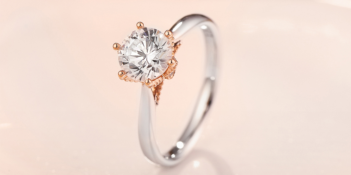 5 Must-Have Diamond Jewelry Pieces for Black Tie Elegance