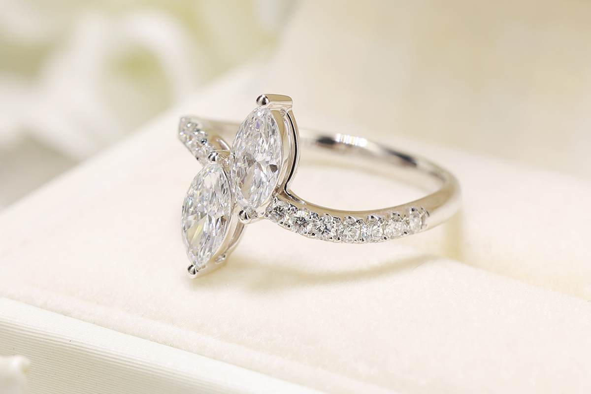 ring Cosmic Diamond Ring