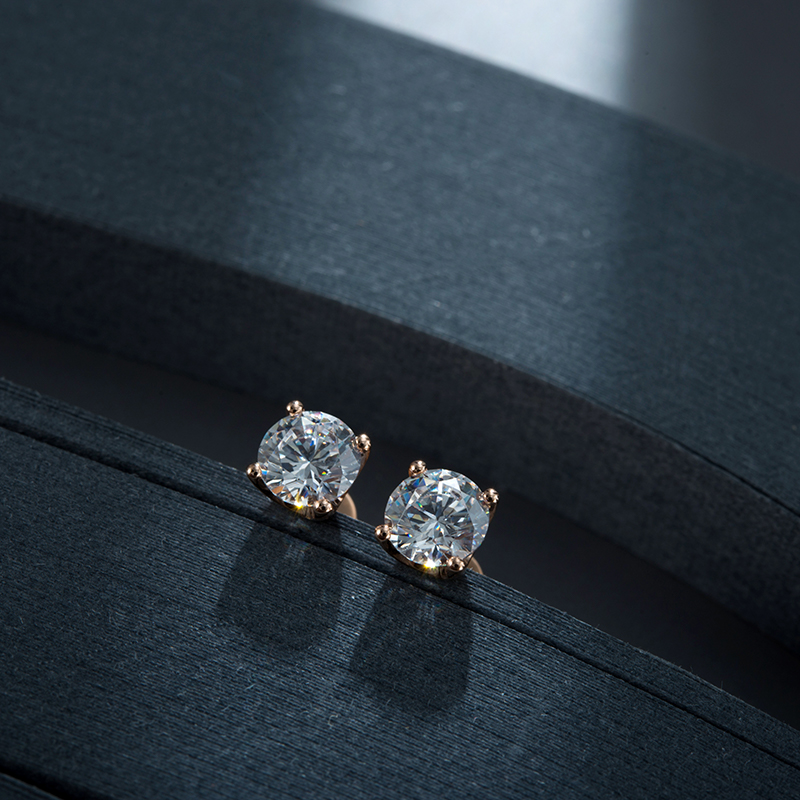 4 Prong Brilliant Round Cut Lab Grown Diamond Stud Earrings in 18k Gold  ( 1 Ct Tw)