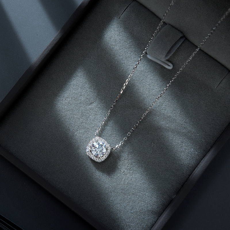 Halo Round Cut Lab Grown Diamond Pendant Necklace in 18k Gold ( 0.3 Ct Tw)