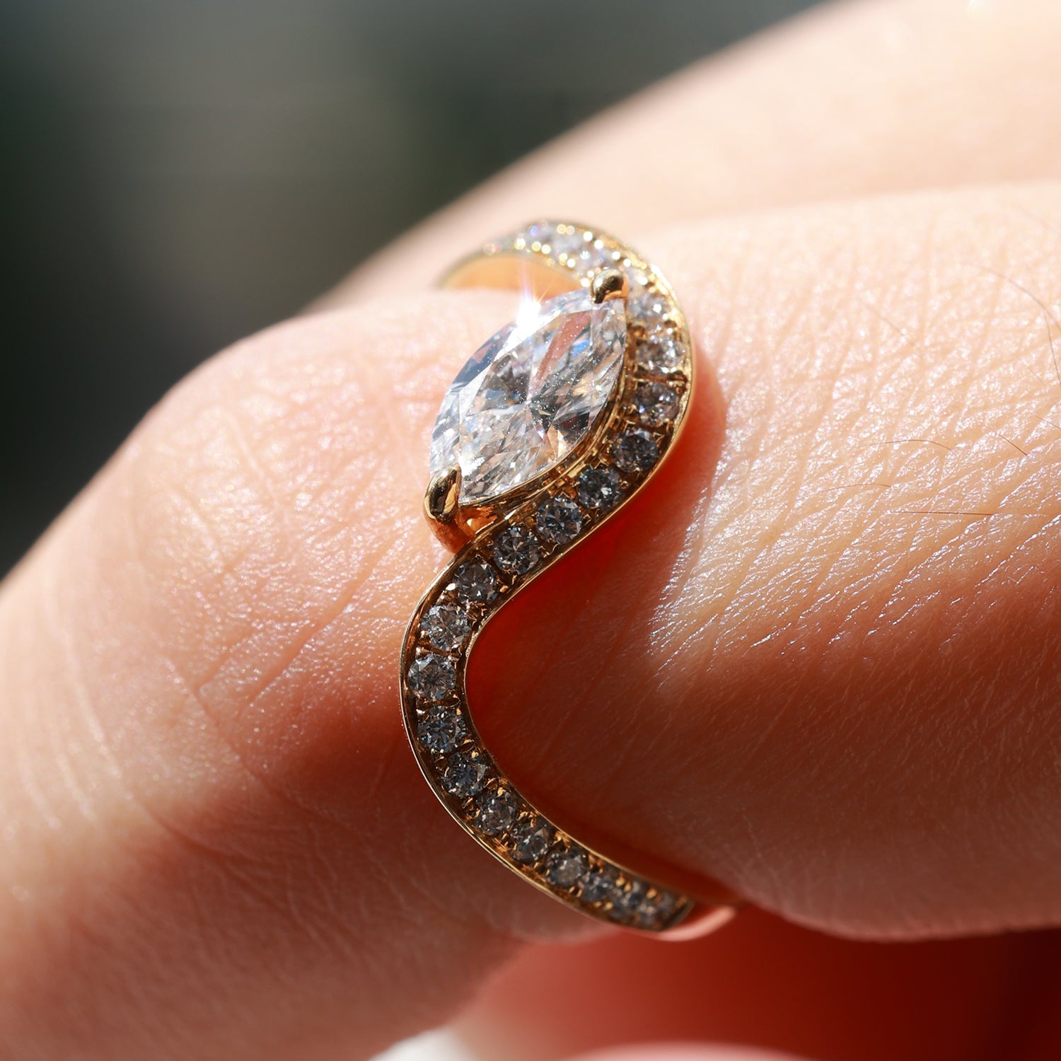 0.4 Carat Center Marquise Cut Lab Grown Diamond  Curved  Ring in 18k Yellow gold (1.6 Ct Tw), VS, D-E