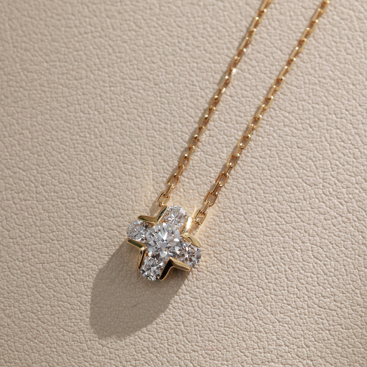 Suitable Diamond Jewelry for Baptisms