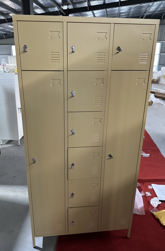 Eight small two door locker八小二大门更衣柜