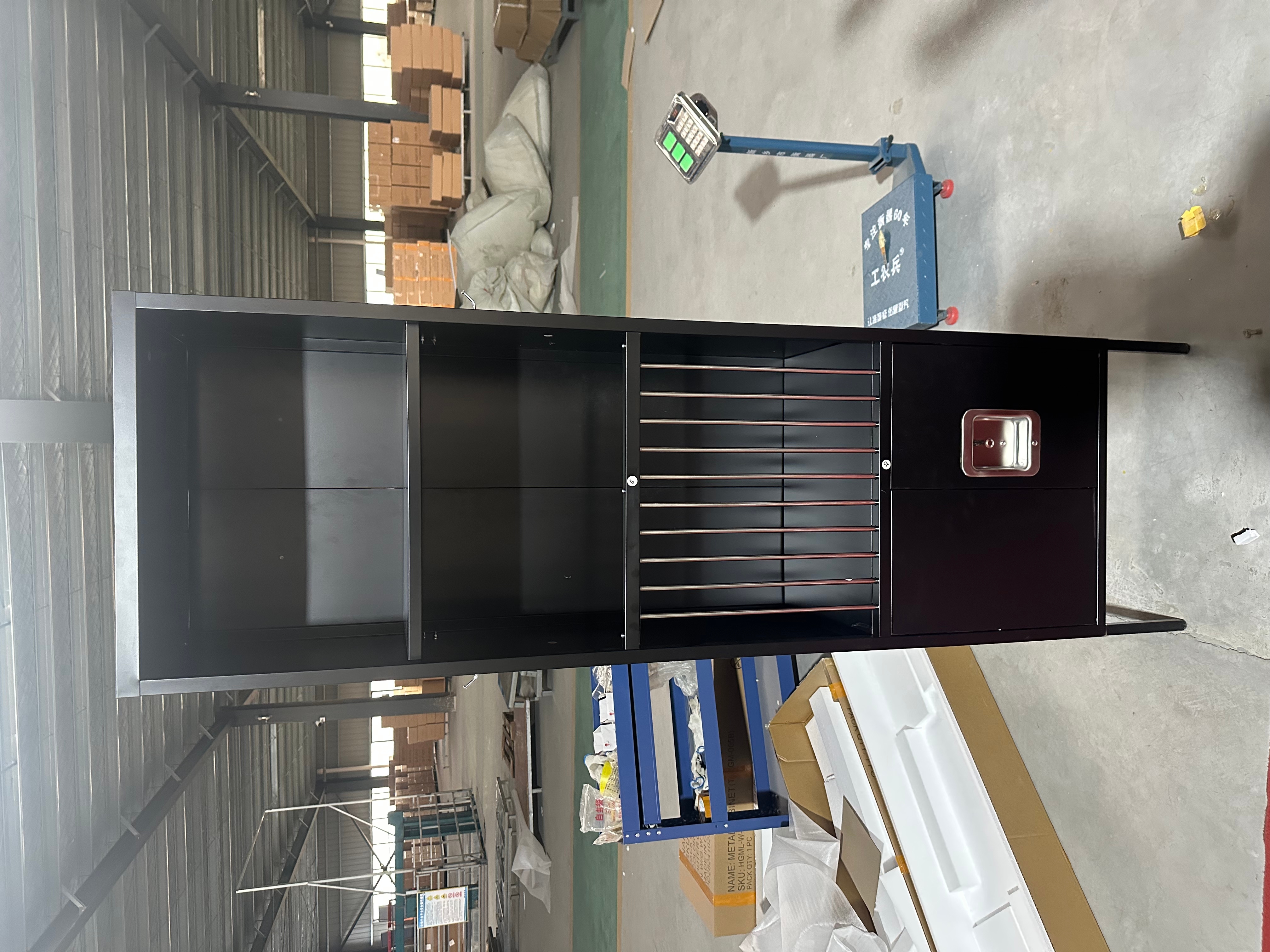 Fence sporting goods cabinet black栅栏体育用品柜黑