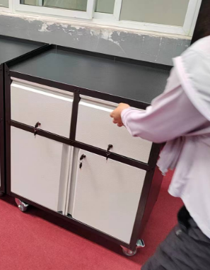 Gooseneck two draw hole plate low black鹅颈二抽洞板矮黑