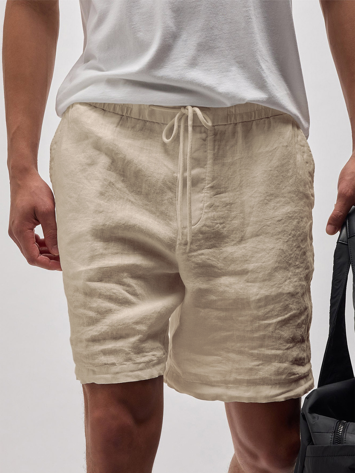 Men's Linen Comfort Lace-Up Elastic Waist Everyday Casual Shorts with Side Pockets