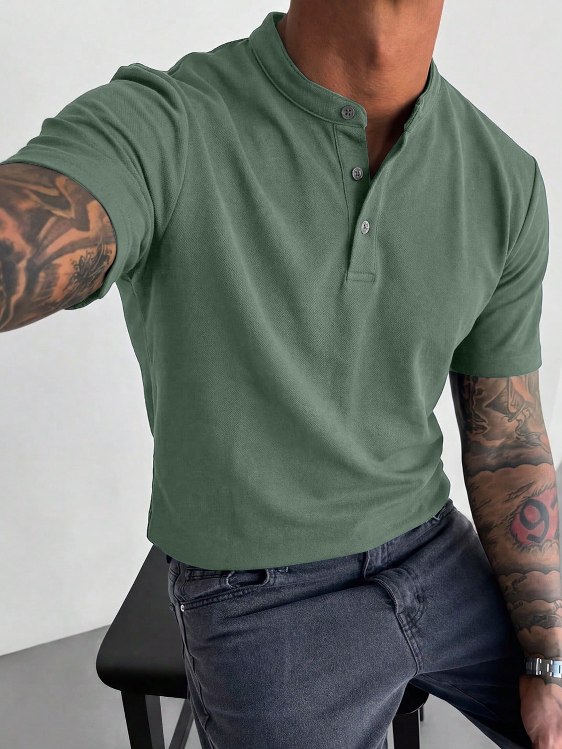 Men's Casual Short-Sleeve Henley Shirt
