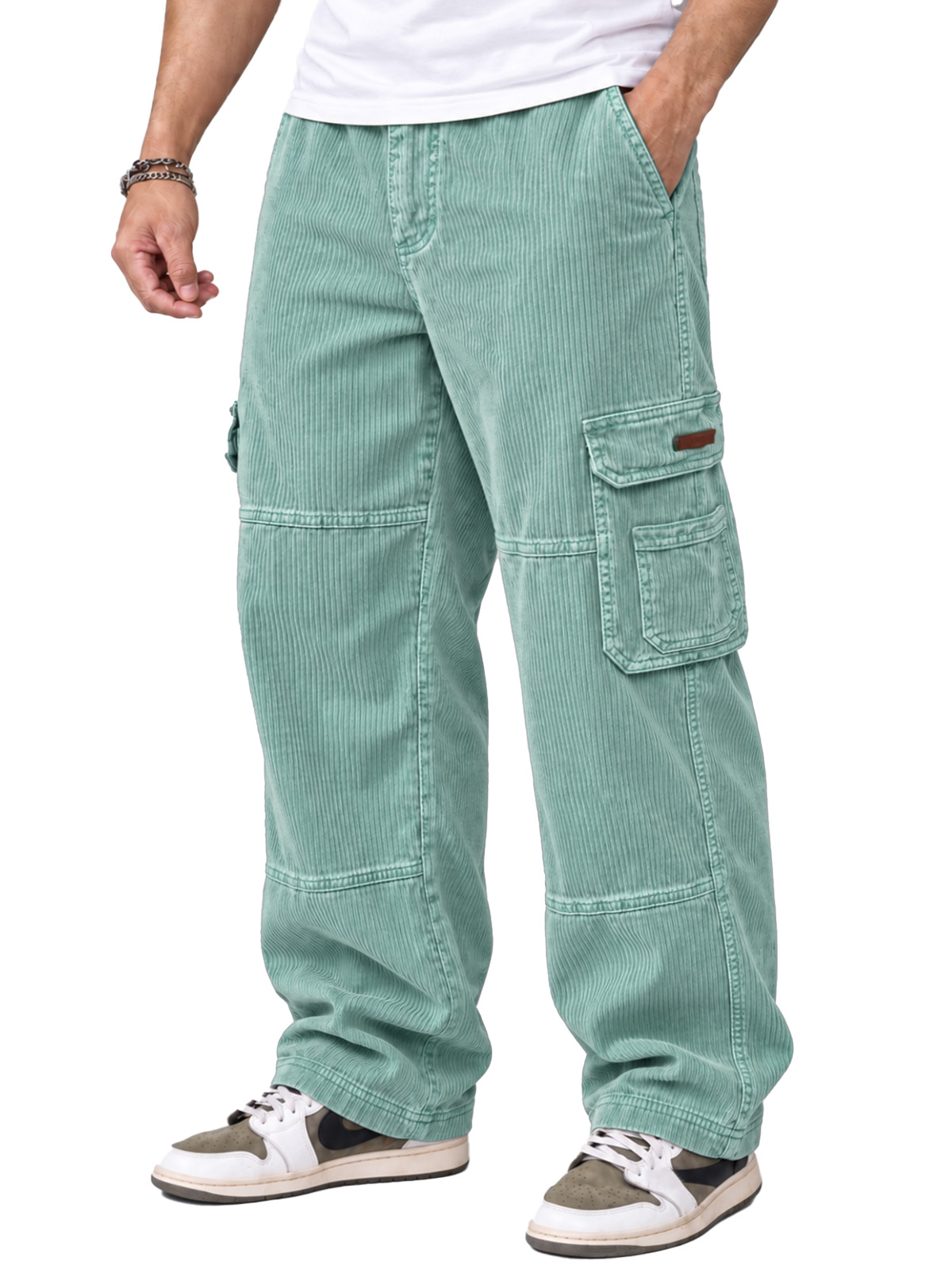Men’s Washed Corduroy Relaxed-Fit Utility Cargo Pants