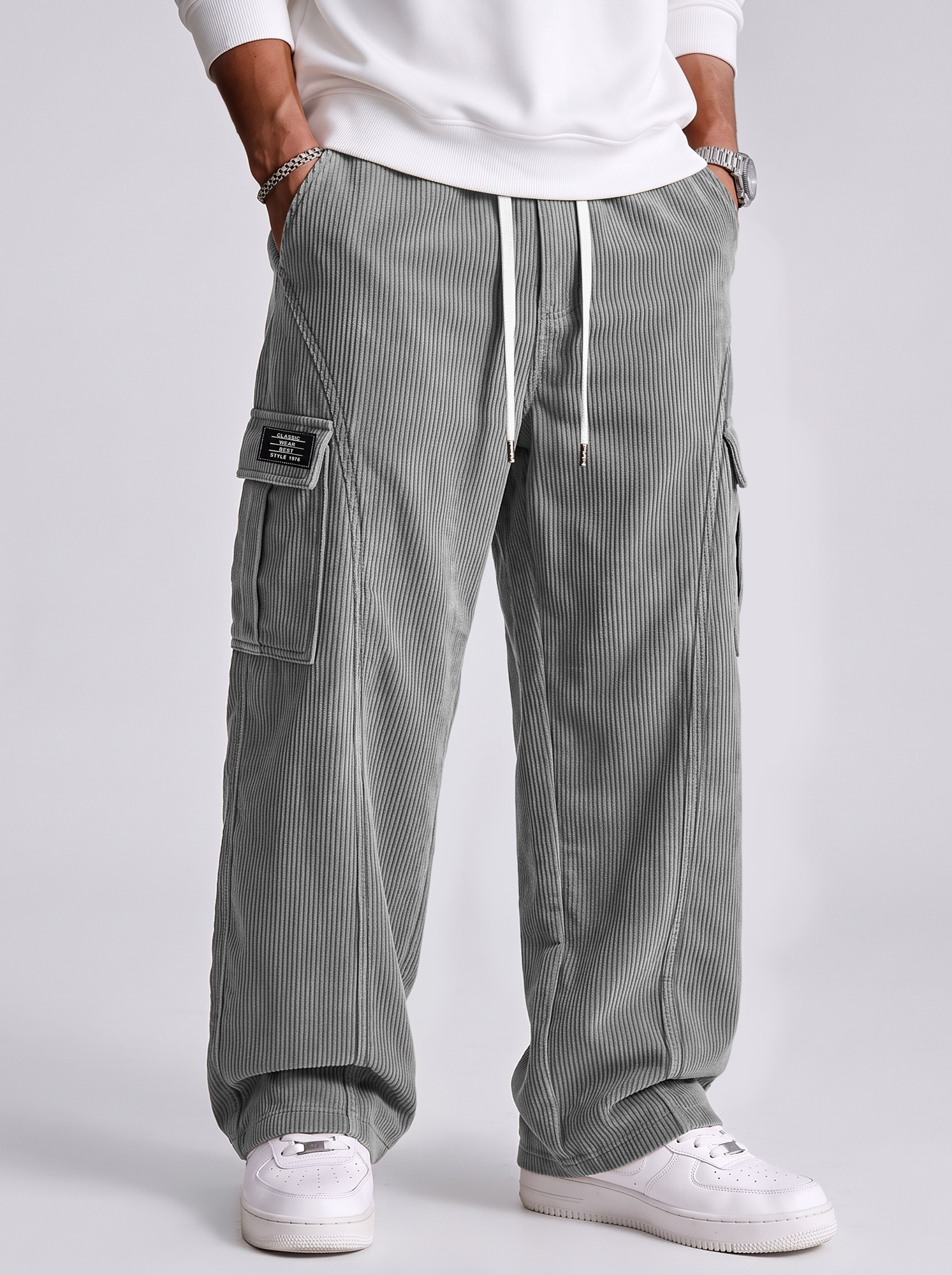 Men's Corduroy-Paneled Casual Cargo Pants with Contrast Stitching and Multiple Pockets