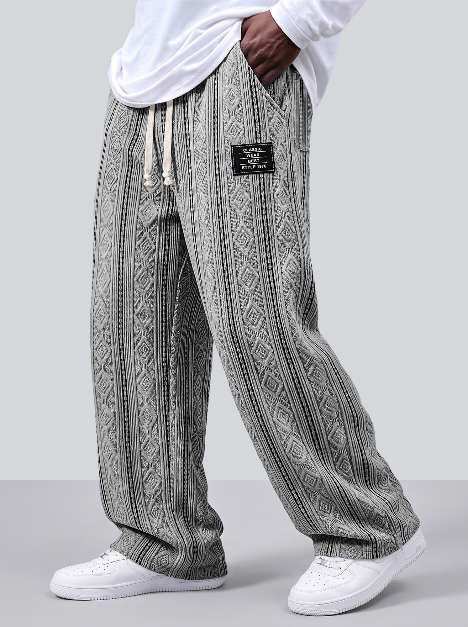 Men's Comfortable Casual Trousers with Textured Jacquard and Embroidered Logo