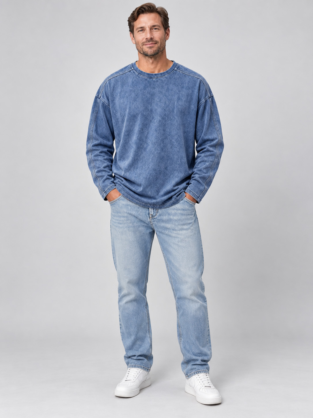 Men's Vintage Crew-Neck Long-Sleeve T-Shirt with Stitching Detail