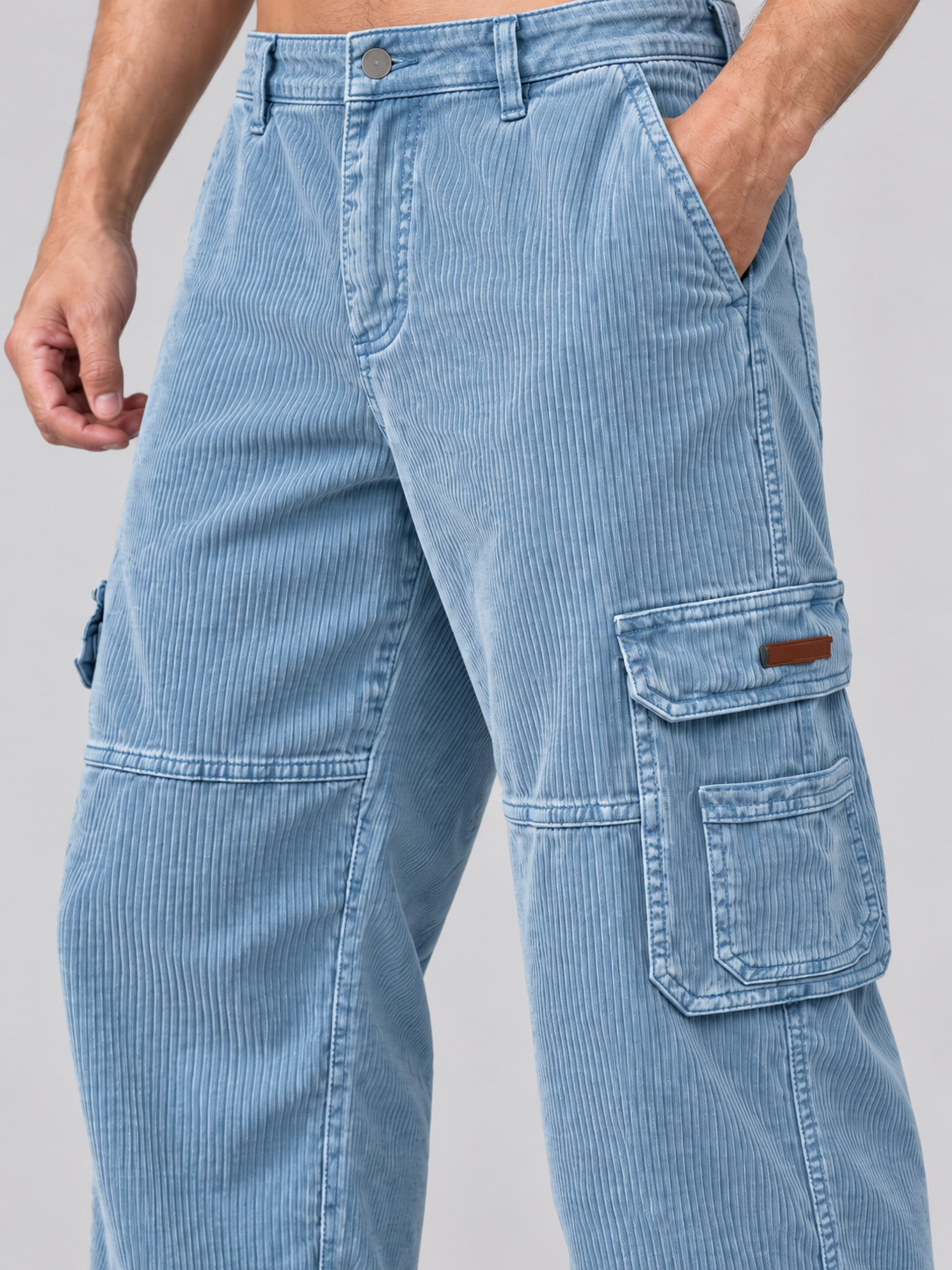 Men’s Washed Corduroy Relaxed-Fit Utility Cargo Pants