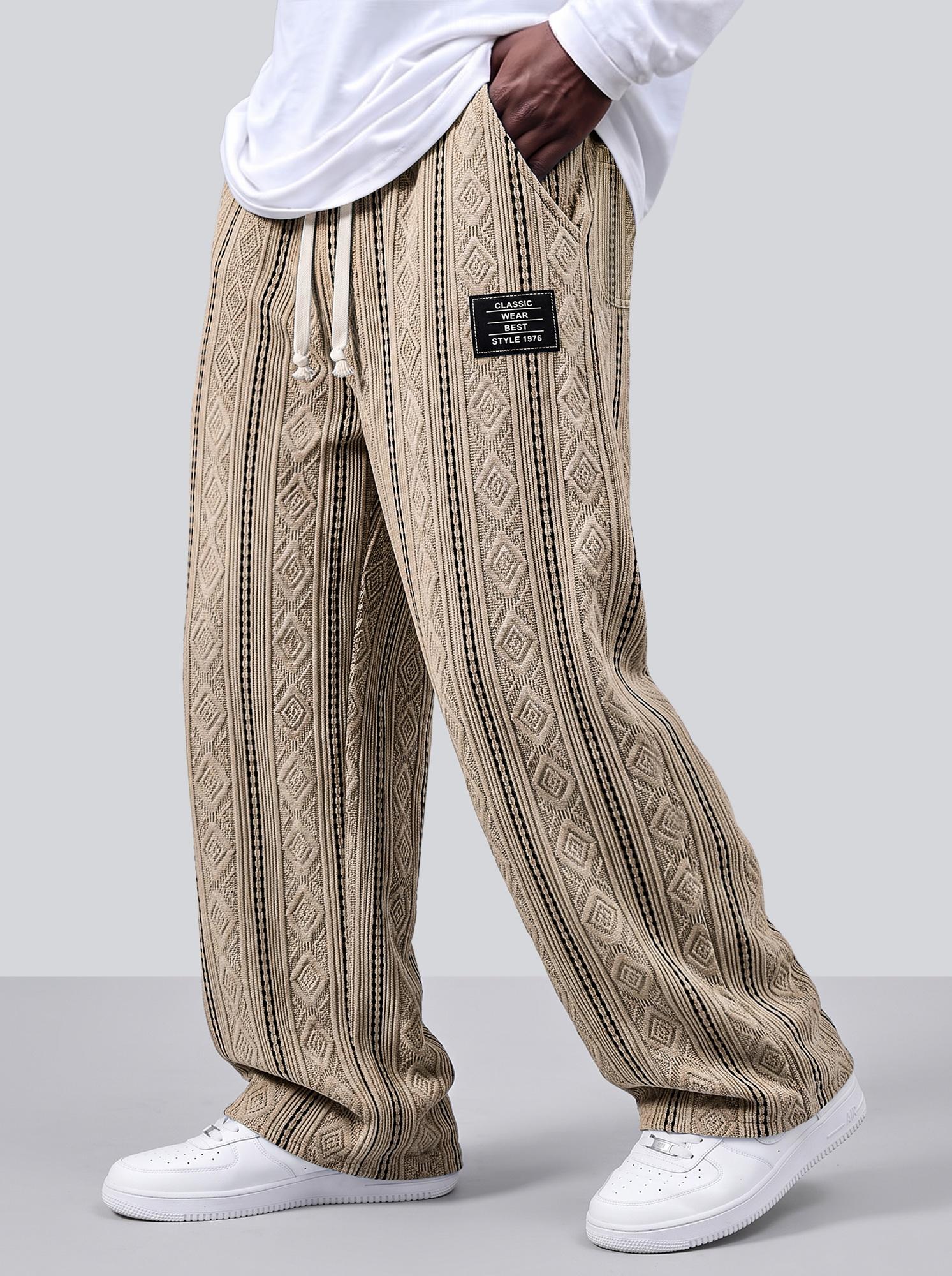 Men's Comfortable Casual Trousers with Textured Jacquard and Embroidered Logo