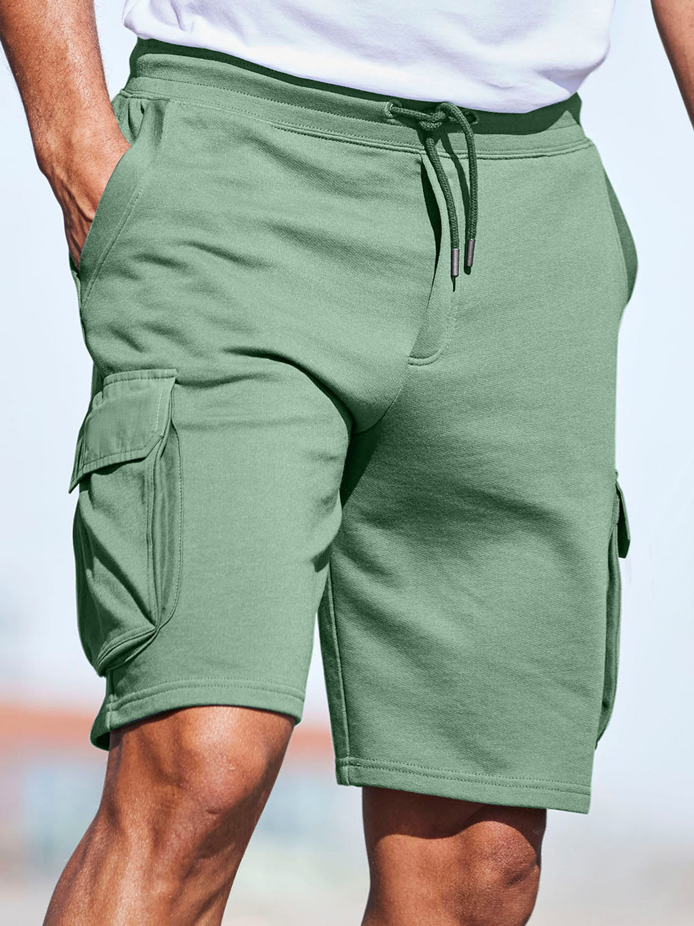 Men's Everyday Multi-Pocket Drawstring Solid Color Comfort Shorts