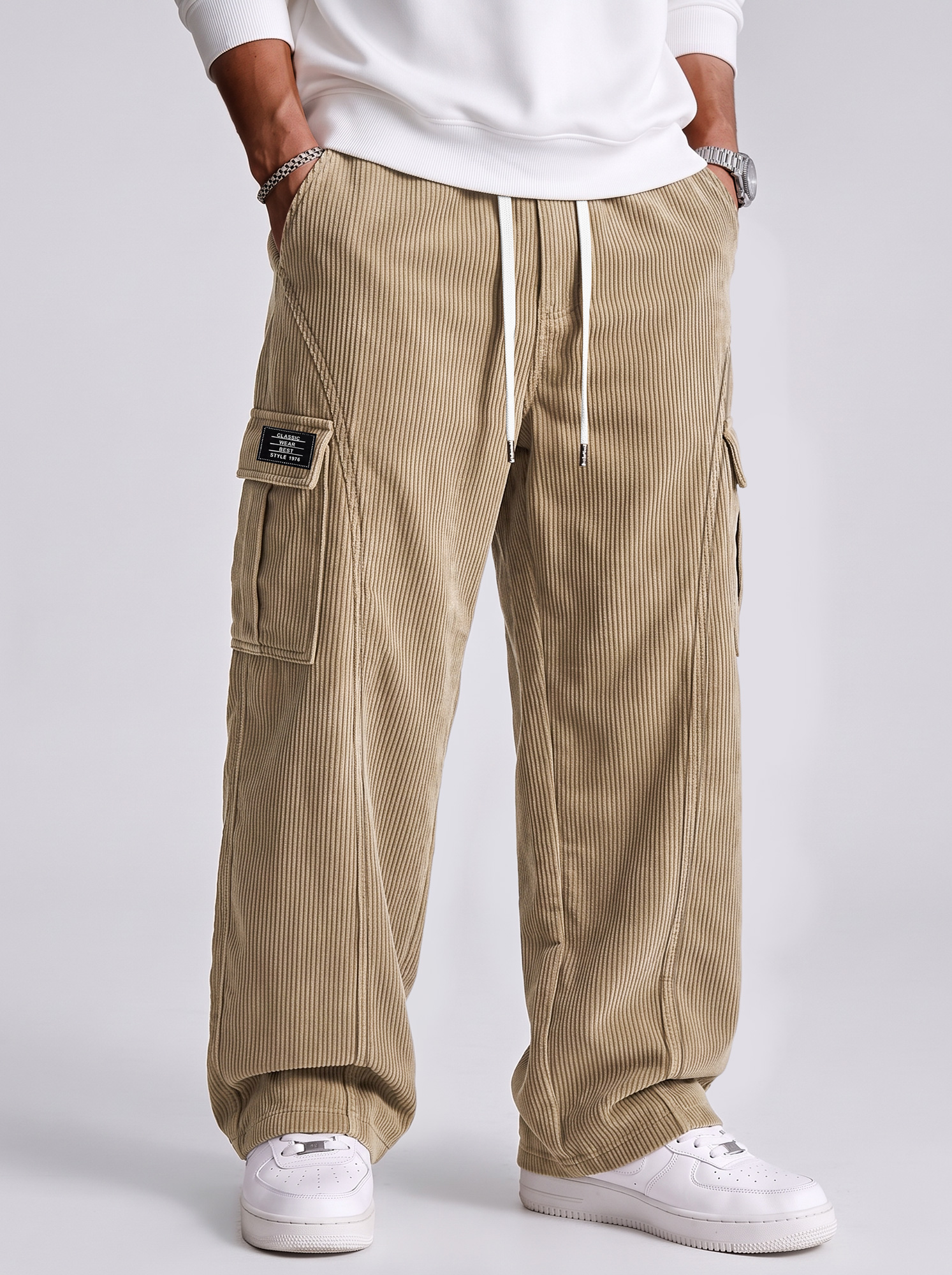Men's Corduroy-Paneled Casual Cargo Pants with Contrast Stitching and Multiple Pockets