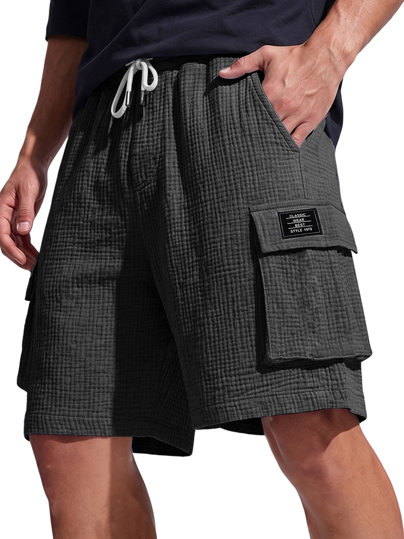 Men's Casual Multi-Pocket Cargo Shorts with Textured Pleats and Embroidered Logo