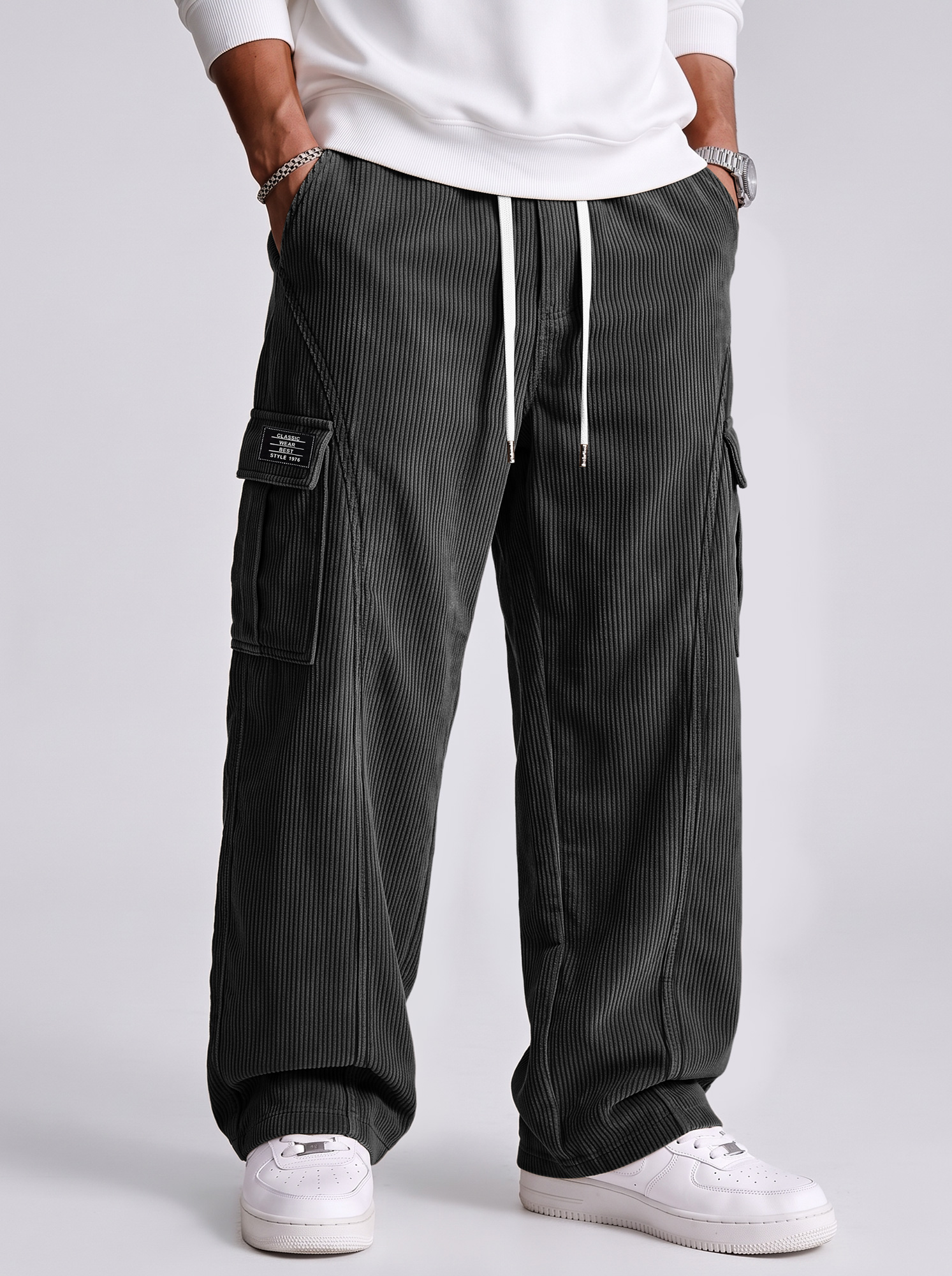 Men's Corduroy-Paneled Casual Cargo Pants with Contrast Stitching and Multiple Pockets
