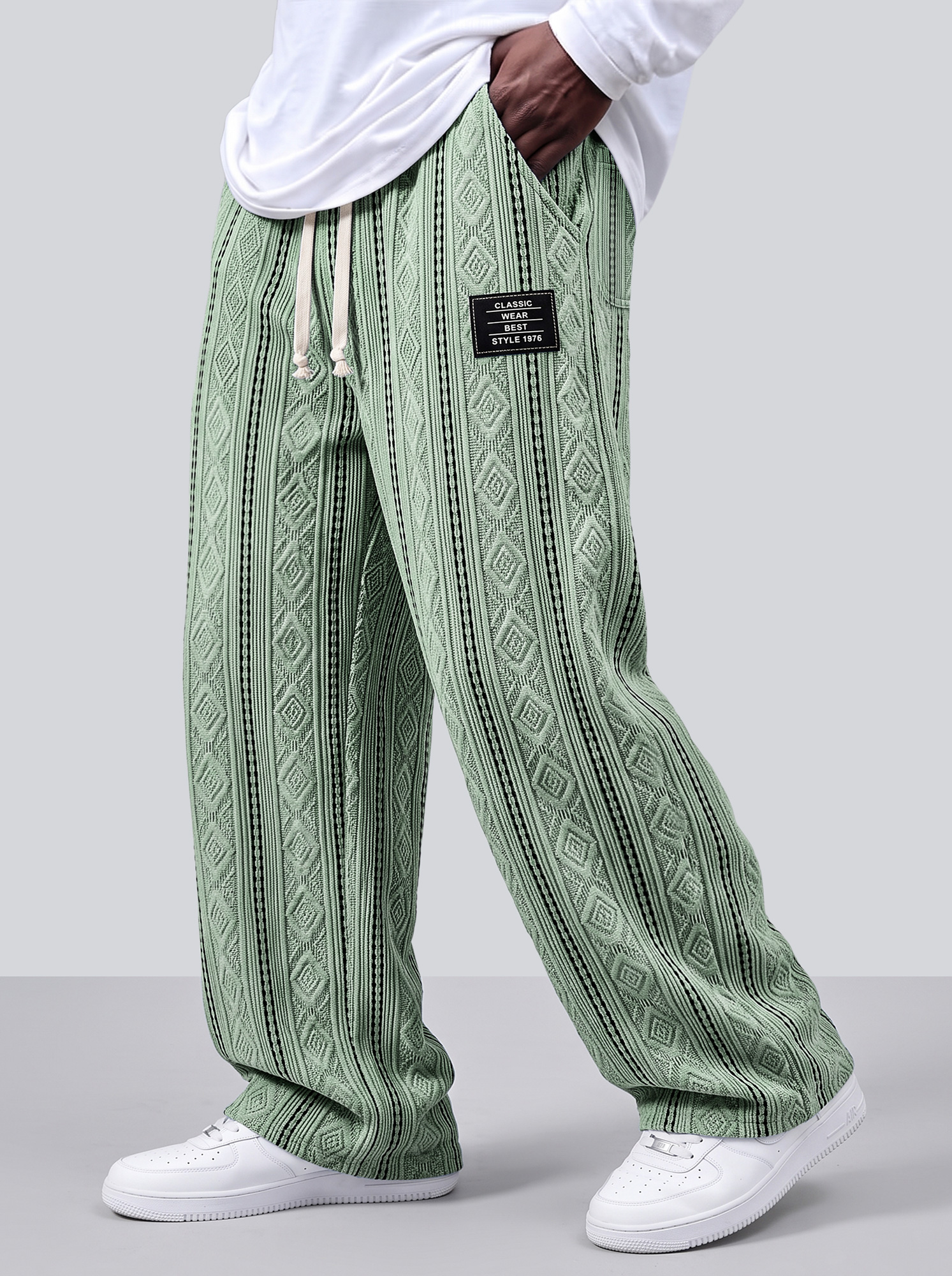 Men's Comfortable Casual Trousers with Textured Jacquard and Embroidered Logo