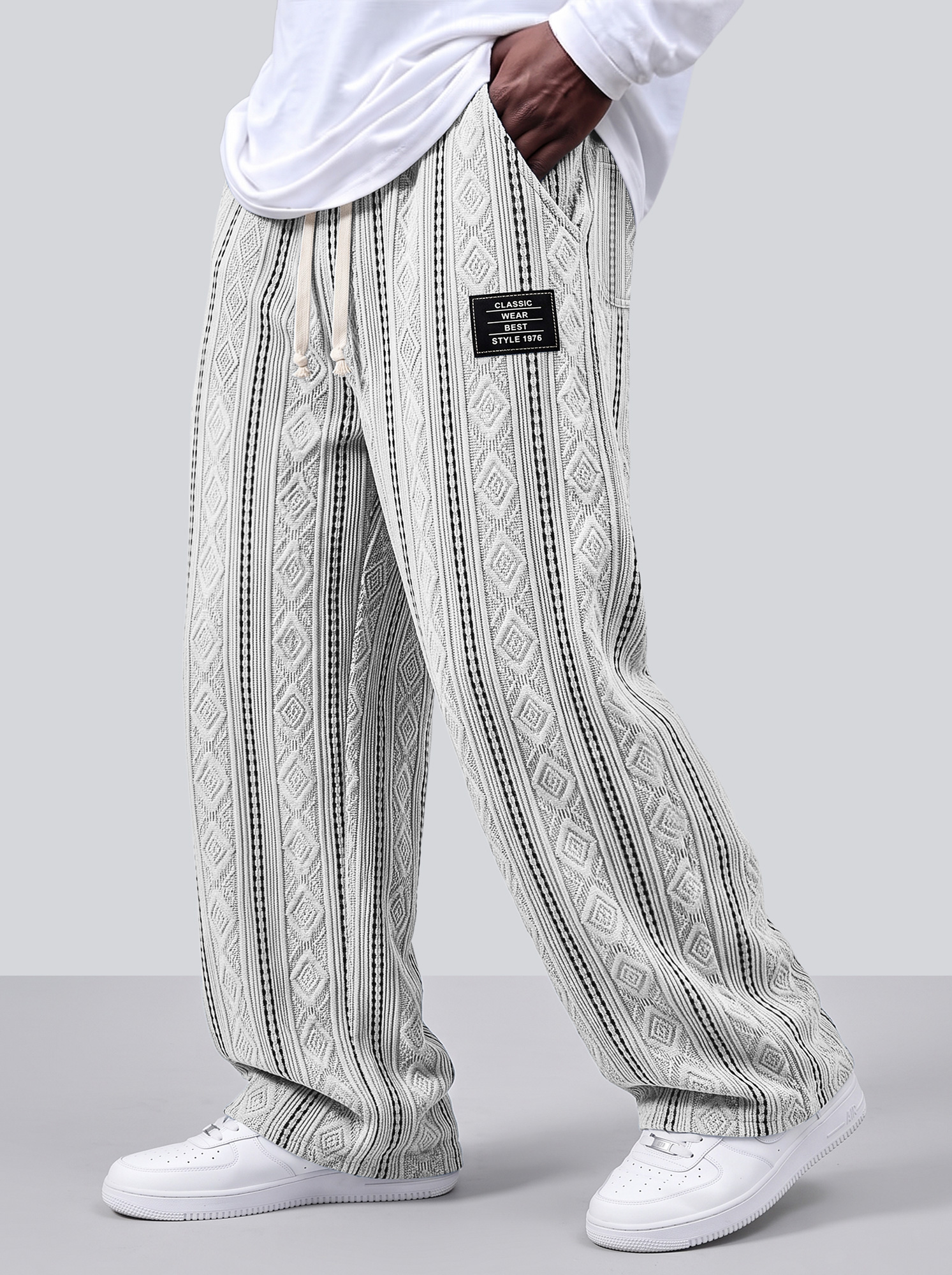 Men's Comfortable Casual Trousers with Textured Jacquard and Embroidered Logo