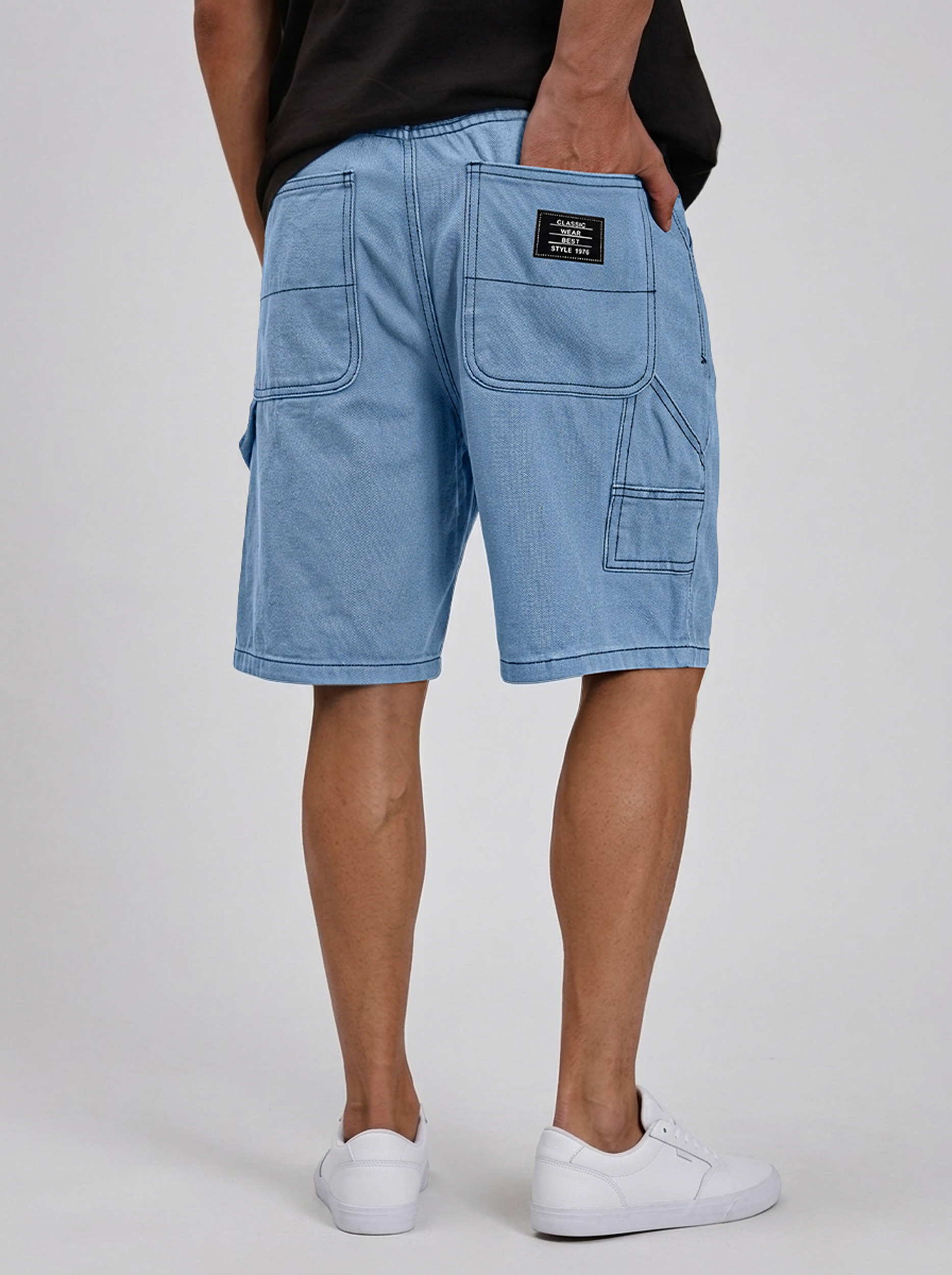 Men's Casual Solid-Color Cargo Shorts with Multiple Pockets and Embroidered Logo