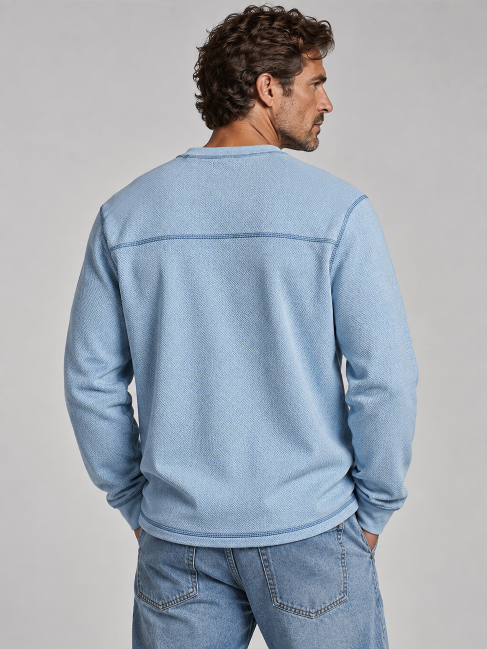 Men's Casual Long-Sleeve Crew-Neck T-Shirt with Contrast Stitching