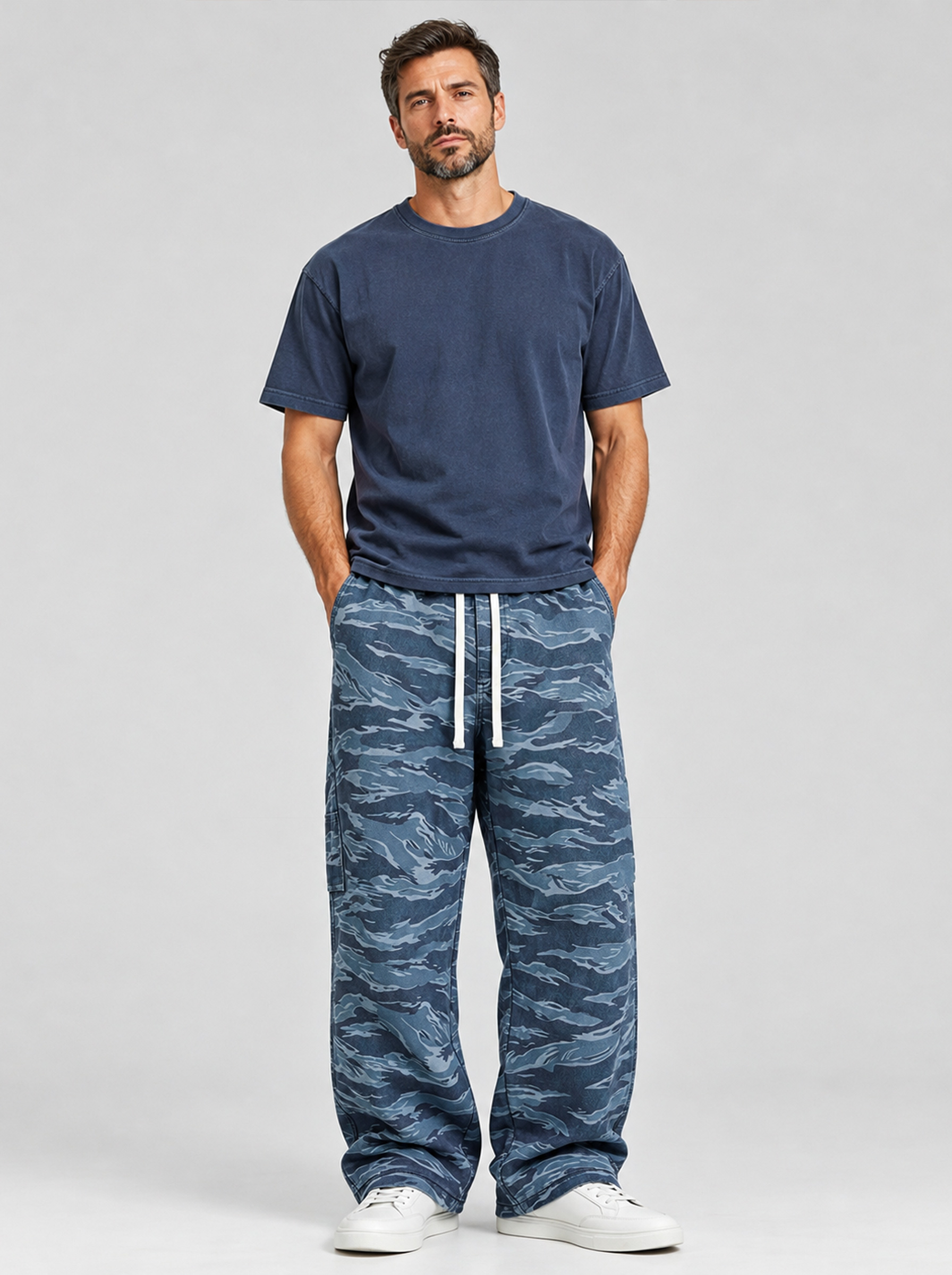 Men's Camouflage Multi-Pocket Casual Cargo Pants with Embroidered Logo