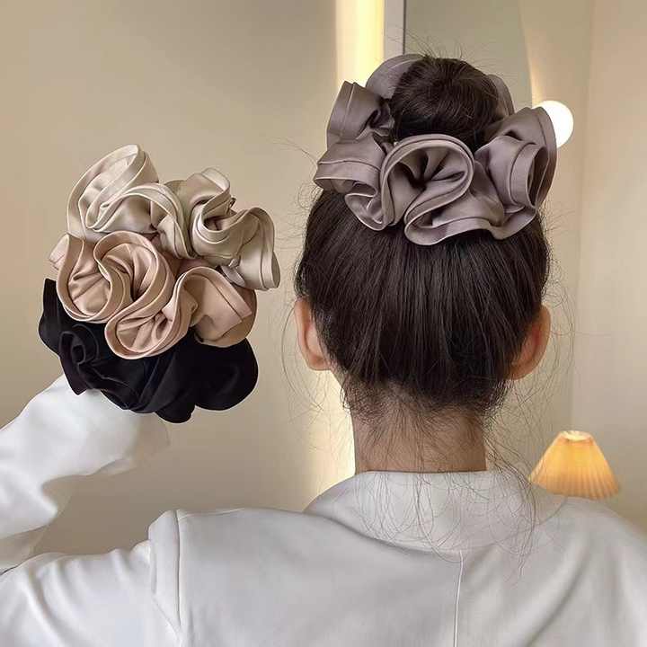 2022 Winter pleated scrunchies cute extra large scrunchies women flower vintage hair scrunchie