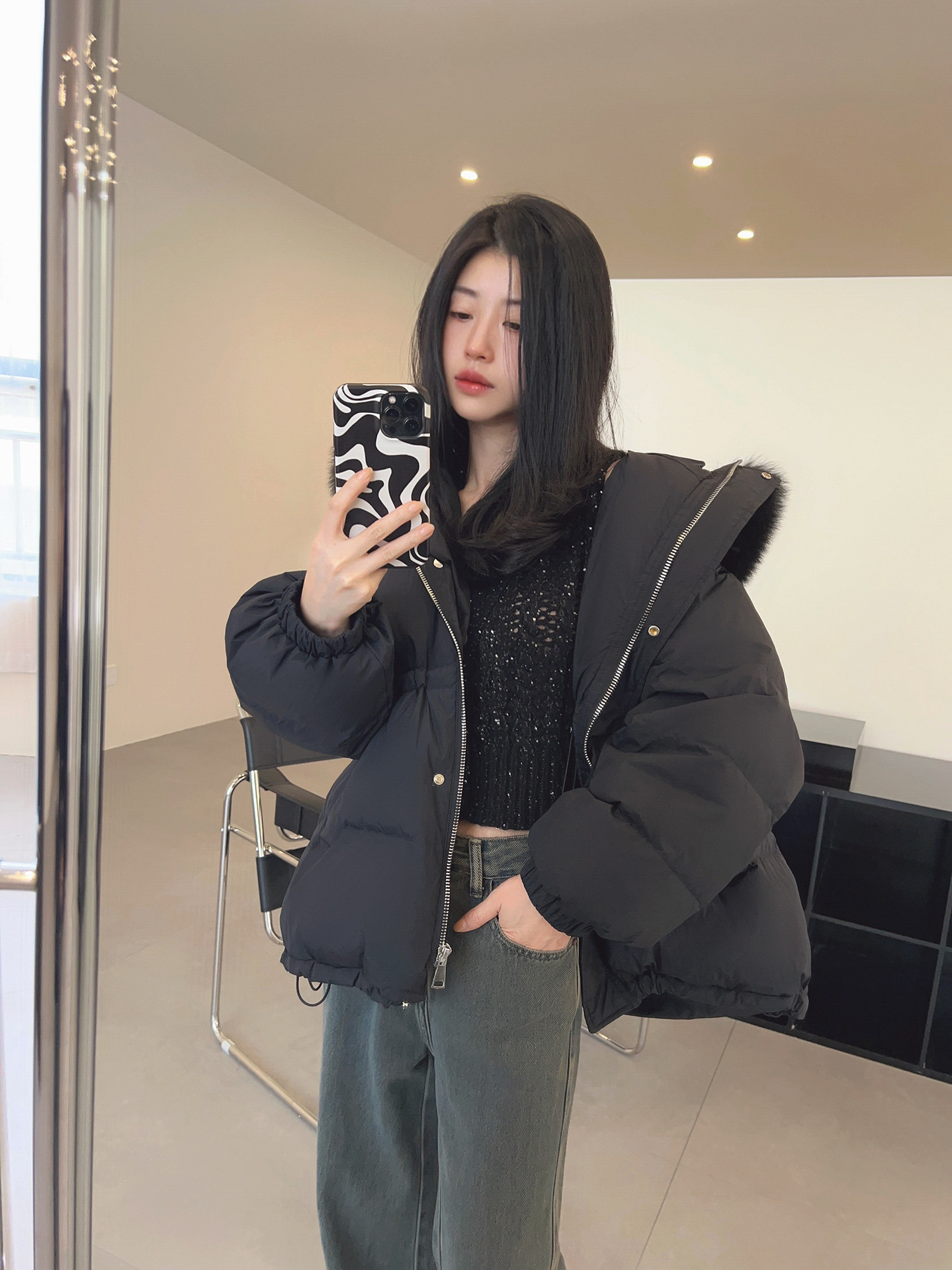 Drawstring hooded women's matte down jacket