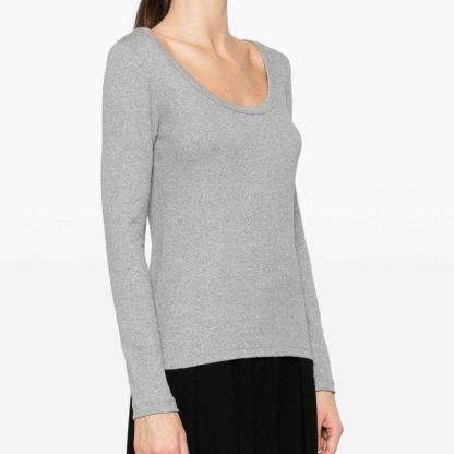 Underlay shirt slimming and minimalist long sleeved T-shirt with low round neck U-shaped top