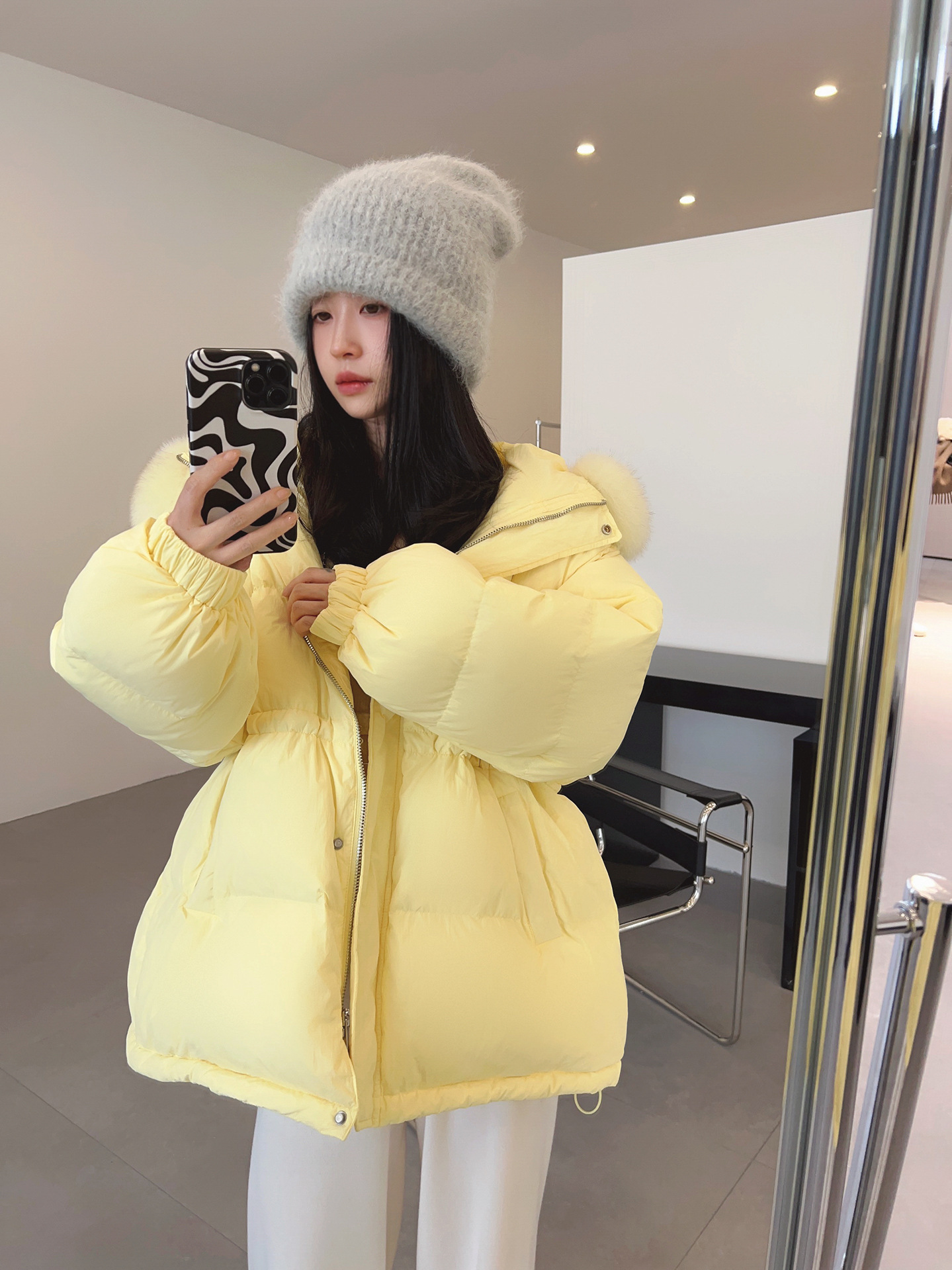 Drawstring hooded women's matte down jacket