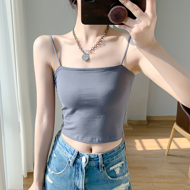 Summer versatile short style with vest and exposed navel