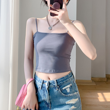 Summer versatile short style with vest and exposed navel