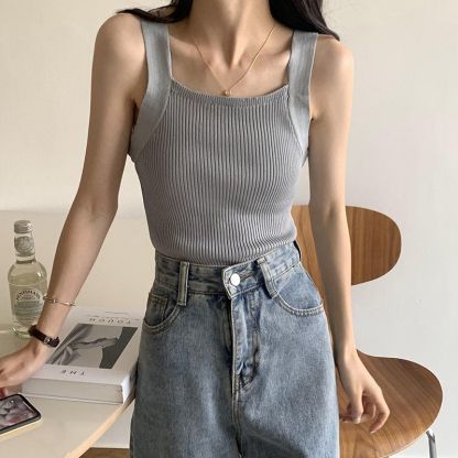 Short camisole vest for women's outerwear, new summer slimming and sexy knitted top for inner layering