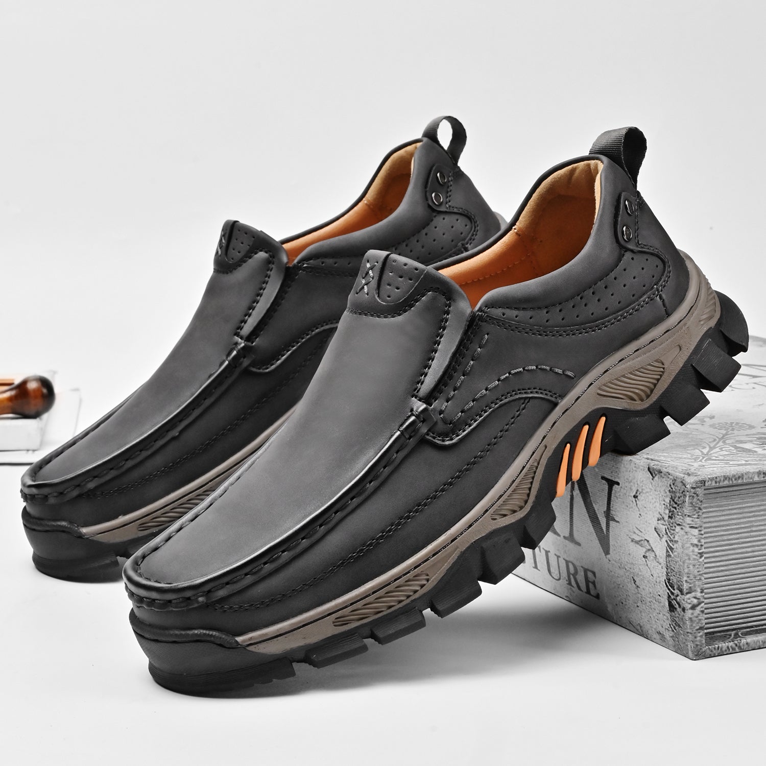 Transition boots V5 with orthopedic and extremely comfortable sole